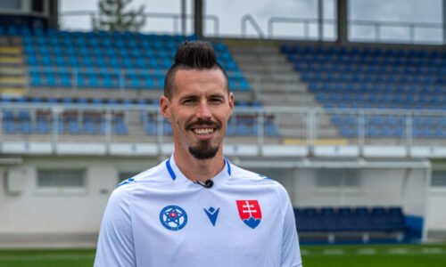 Futbalové esá spojili sily s organizáciou NIE RAKOVINE: Spoločne v kampani na zvýšenie povedomia o očkovaní proti HPV