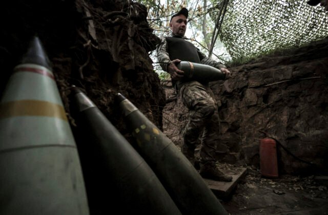 471629_russia_ukraine_war_tough_battles_42559-640x420.jpg Rusko na Ukrajine za uplynulý deň stratilo ďalších takmer 1 200 vojakov
