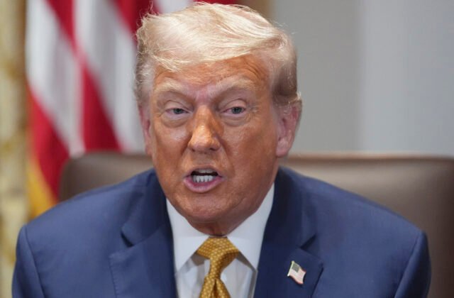 475068_trump_41984-640x420.jpg Trump vraj Putinovi v minulosti hrozil zbombardovaním Moskvy, aby ho odradil od útoku na Ukrajinu