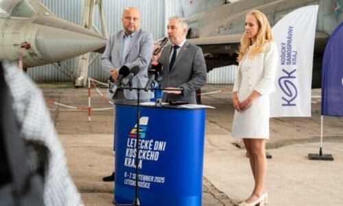 Košický samosprávny kraj a miestny aeroklub sa sporia o letecké dni – FOTO