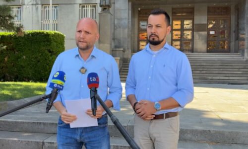 Demokrati opäť žiadajú od Šutaja Eštoka informácie o výlete do Nemecka, porušenie zákona potvrdila aj generálna prokuratúra – VIDEO