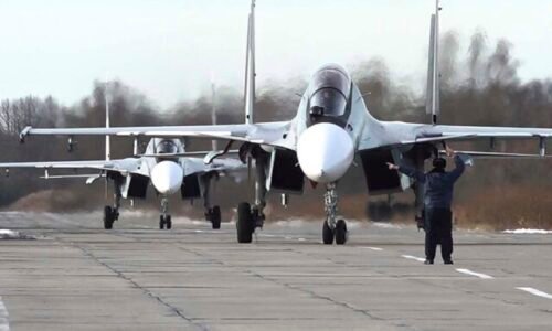 507116_russia_military_57763-3dab8121c49f4c338ee0007eefd5573f-640x420.jpg Útok na letisko na juhu Ruska zničil výcvikový stíhací stroj Su-27UB