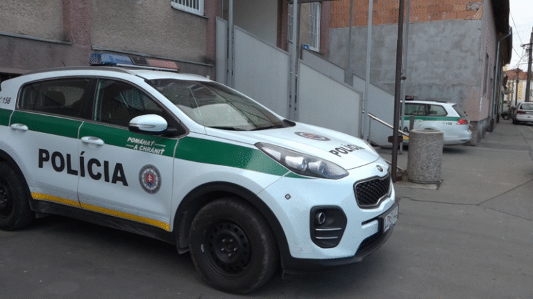 Učitelka se mu posmívala „smažáku“. osmiletý chlapec si kvůli šikaně ve škole chtěl vzít život