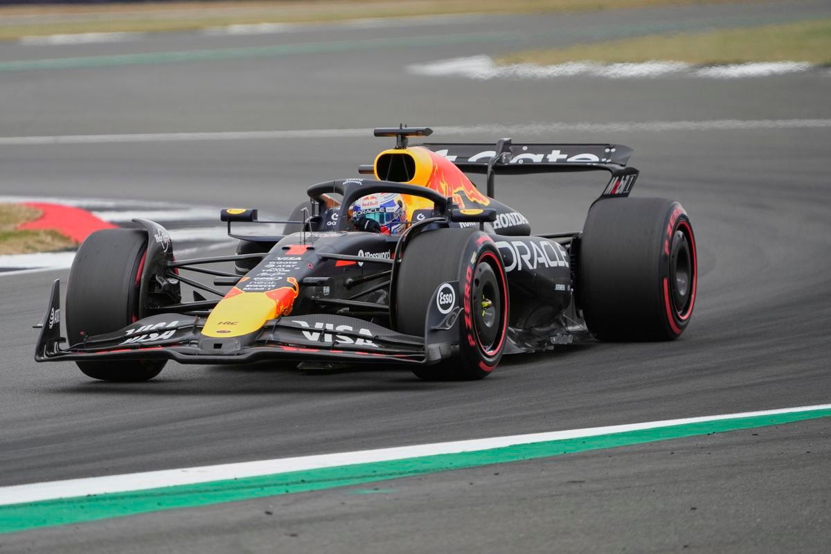 Veľká cena Veľkej Británie: Verstappen opanoval kvalifikáciu napriek nevydareným tréningom Veľká cena Veľkej Británie: Verstappen opanoval kvalifikáciu napriek nevydareným tréningom