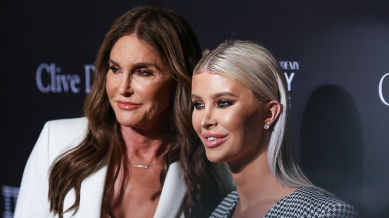 Tragédie u Kardashianových: Manažerka bourala na čtyřkolce, zřítila se do stometrové rokle Tragédie u Kardashianových: Manažerka bourala na čtyřkolce, zřítila se do stometrové rokle