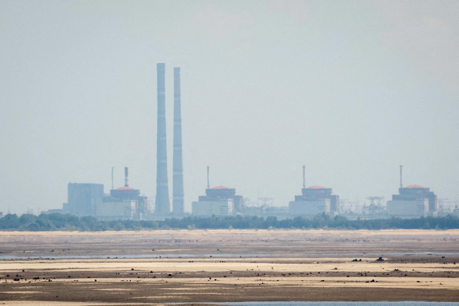 Záporožská jadrová elektráreň prišla o vonkajšie zdroje energie, hlásia úrady. Ukrajina za tým vidí ruský útok Záporožská jadrová elektráreň prišla o vonkajšie zdroje energie, hlásia úrady. Ukrajina za tým vidí ruský útok