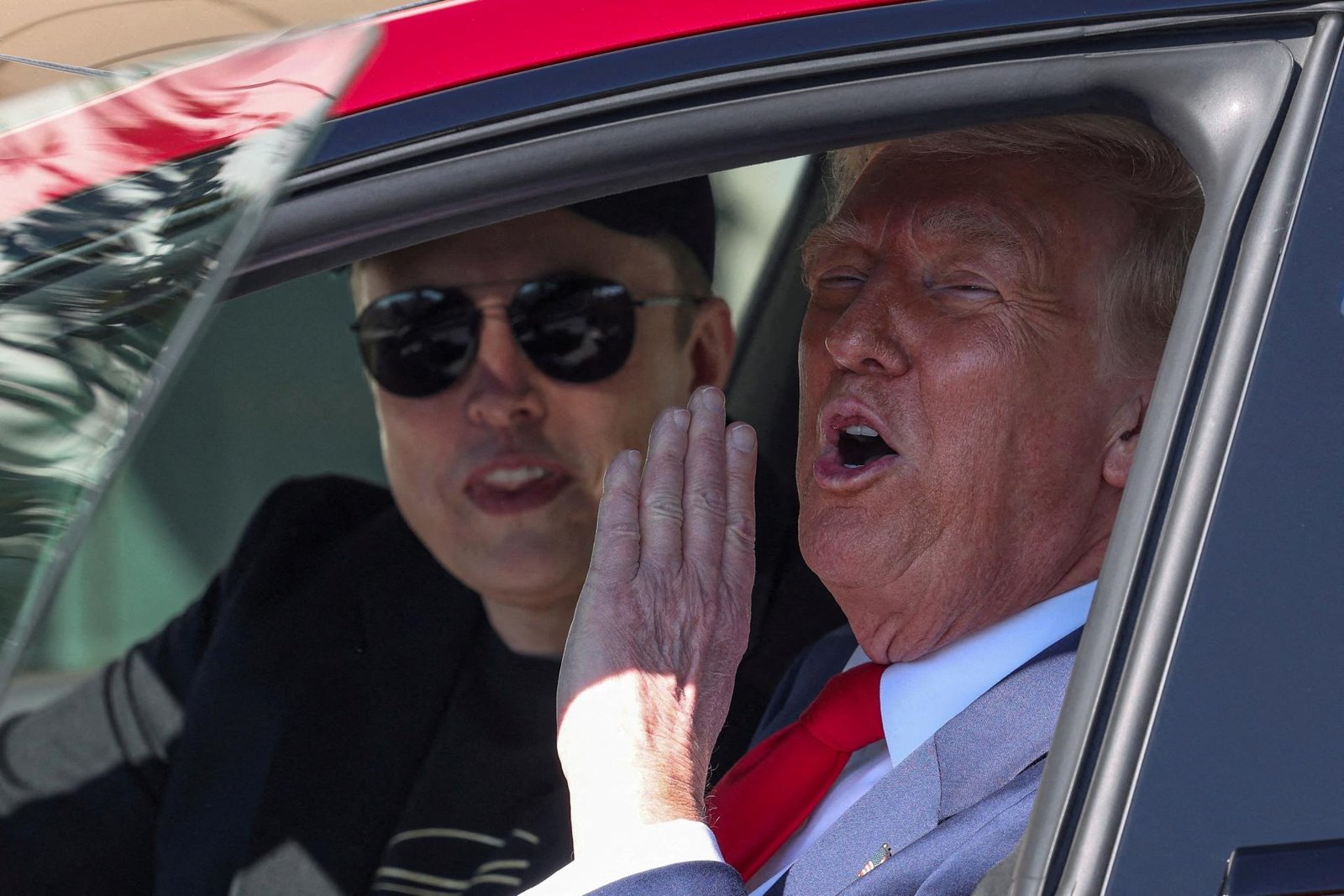 Trump reaguje na založenie Muskovej strany: Nech sa s tým zabáva, ale je to smiešne Trump reaguje na založenie Muskovej strany: Nech sa s tým zabáva, ale je to smiešne