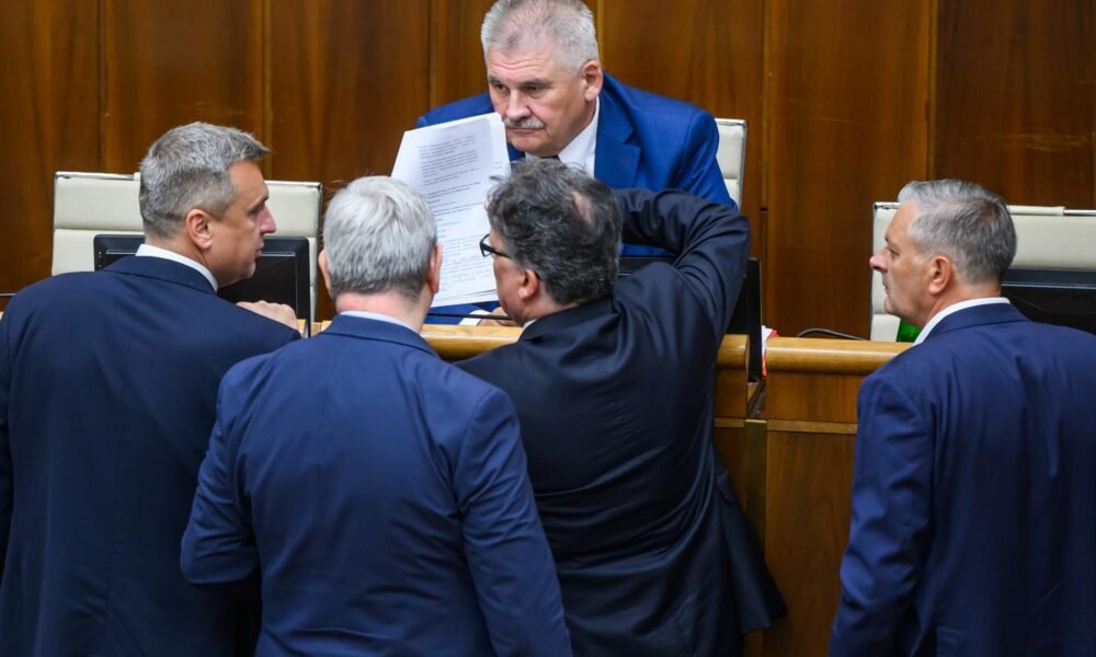 Politické strany si v tomto roku za výsledky v parlamentných voľbách podelia takmer 14,3 milióna eur od štátu