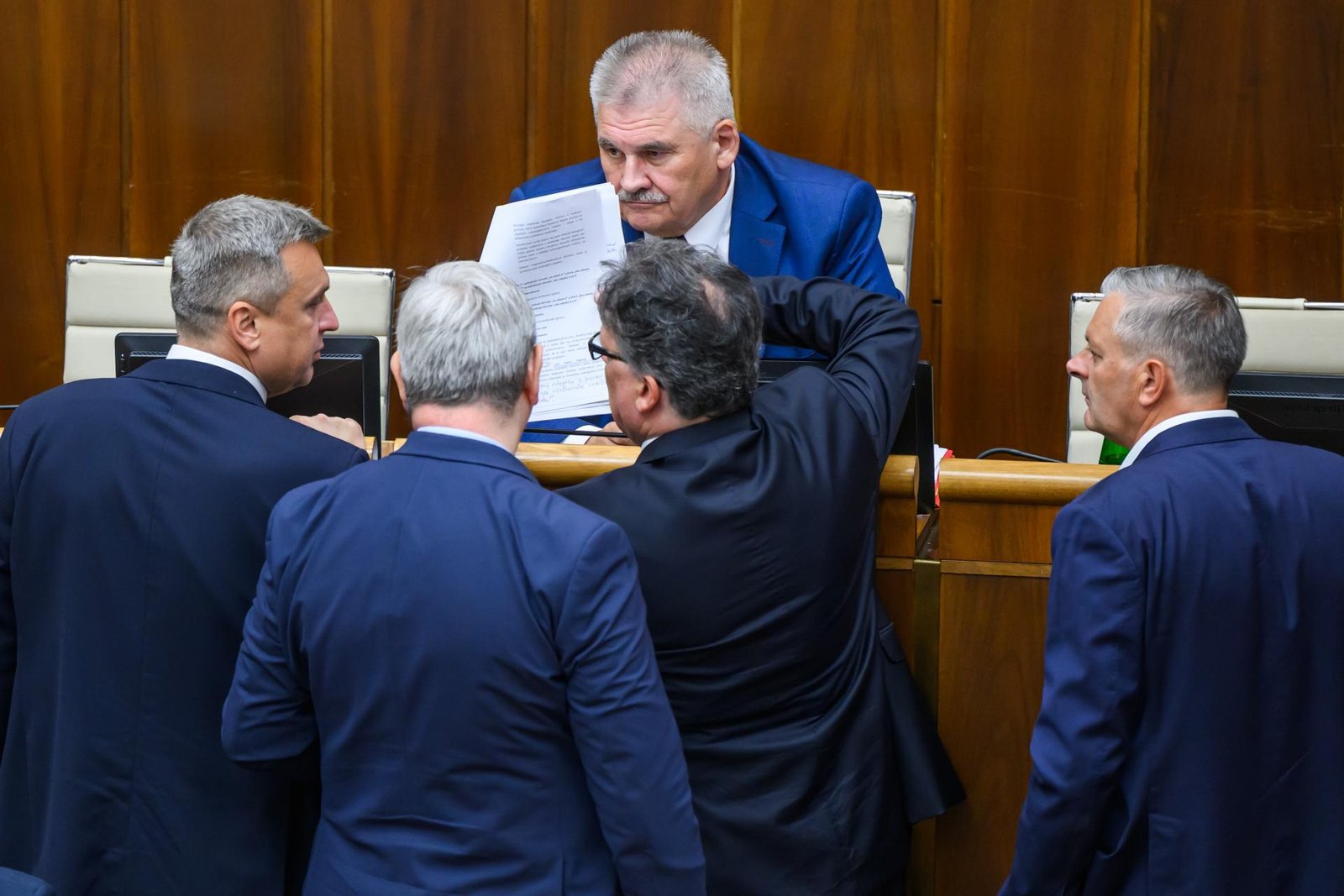 Politické strany si v tomto roku za výsledky v parlamentných voľbách podelia takmer 14,3 milióna eur od štátu Politické strany si v tomto roku za výsledky v parlamentných voľbách podelia takmer 14,3 milióna eur od štátu
