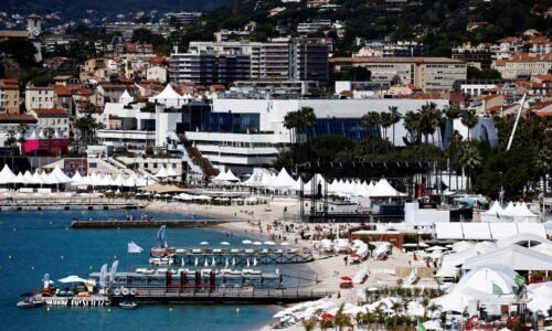 Drastická regulácia. Cannes rozhodlo o obmedzení počtu veľkých výletných lodí vo svojom prístave