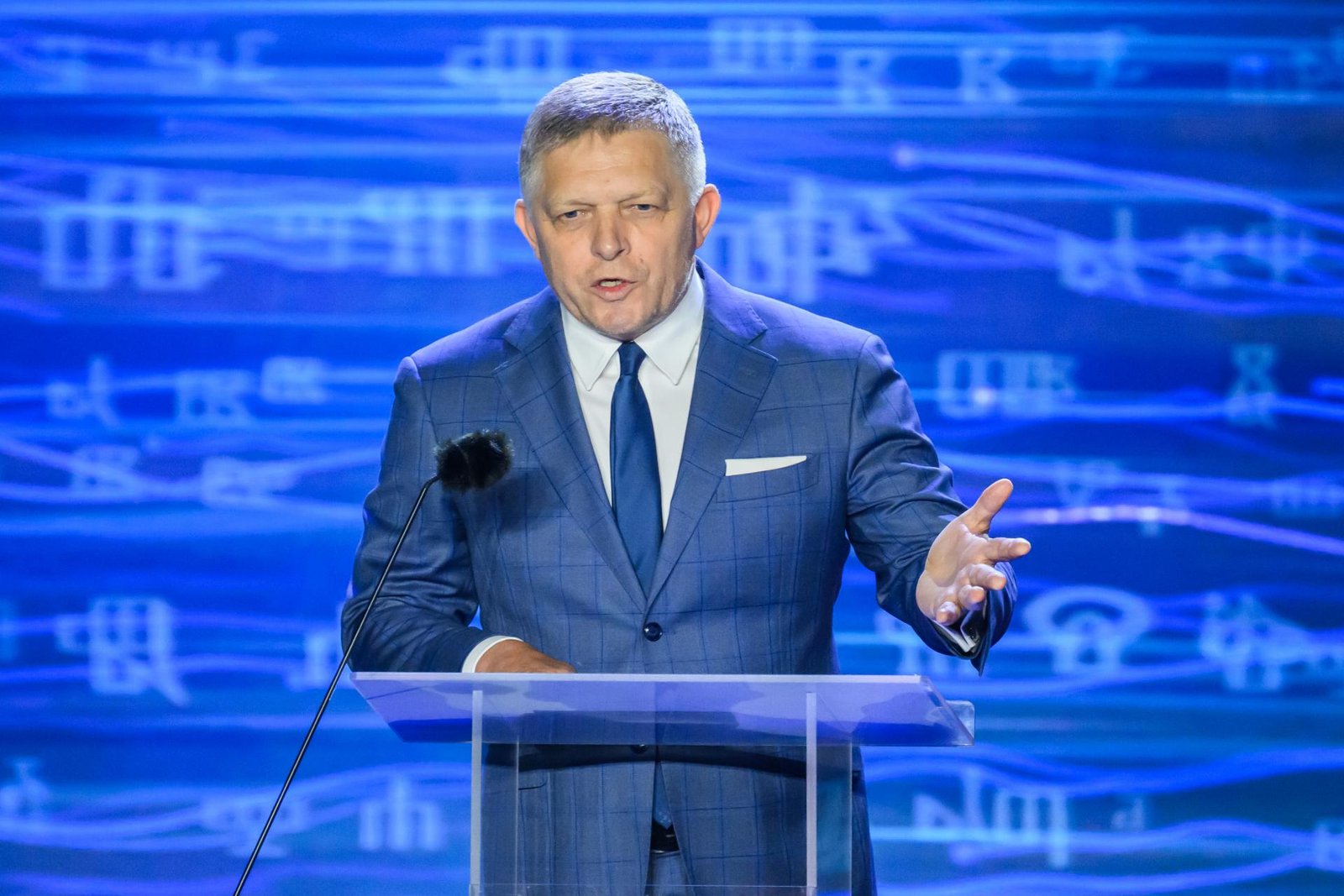 Fico využil akciu na Devíne aj na svoju agendu. Tvrdí, že progresívci môžu našu krajinu zničiť Fico využil akciu na Devíne aj na svoju agendu. Tvrdí, že progresívci môžu našu krajinu zničiť