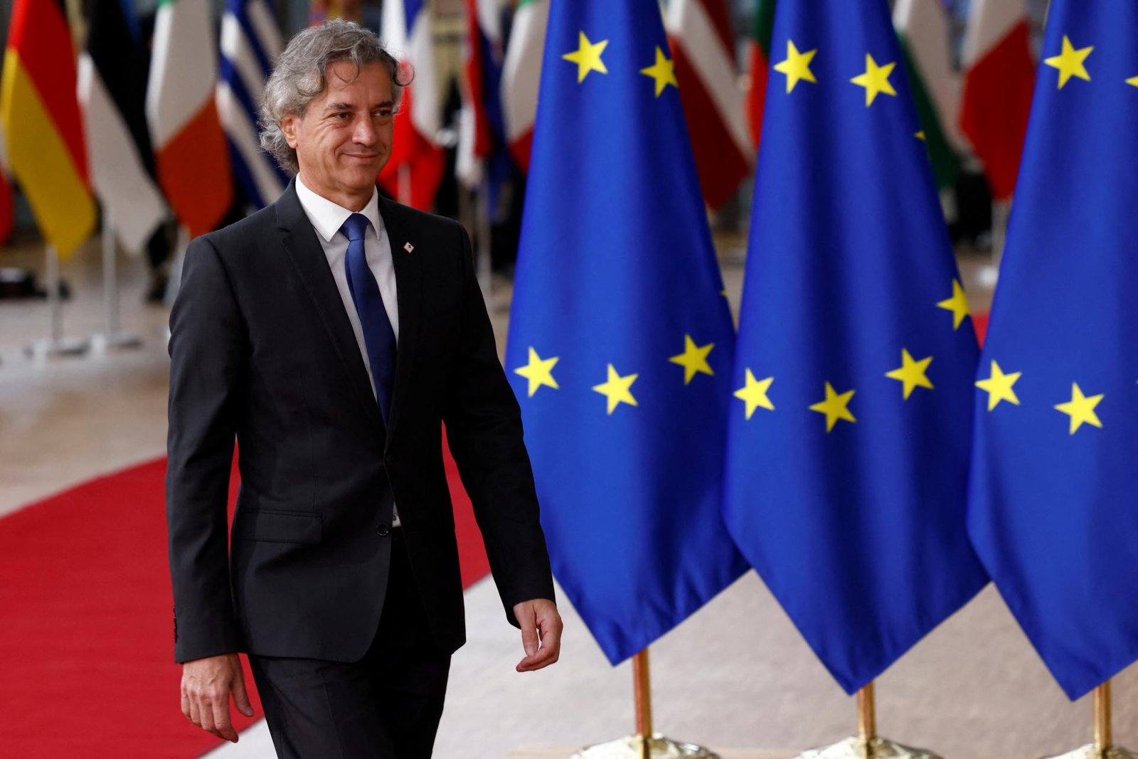 Slovinsko vyhlási referendum o členstve v NATO. Premiér reaguje na prehru v parlamente pri obranných výdavkoch Slovinsko vyhlási referendum o členstve v NATO. Premiér reaguje na prehru v parlamente pri obranných výdavkoch