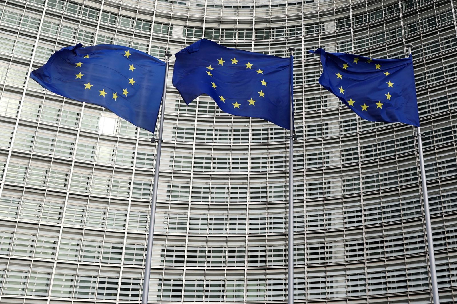 V Maďarsku pretrvávajú problémy v oblasti dodržiavania právneho štátu. K pokroku nedošlo, tvrdí eurokomisia V Maďarsku pretrvávajú problémy v oblasti dodržiavania právneho štátu. K pokroku nedošlo, tvrdí eurokomisia