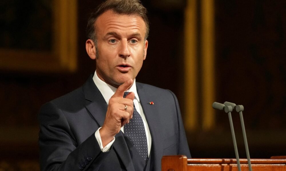 Európa nikdy neopustí Ukrajinu, budeme bojovať do poslednej minúty, povedal Macron
