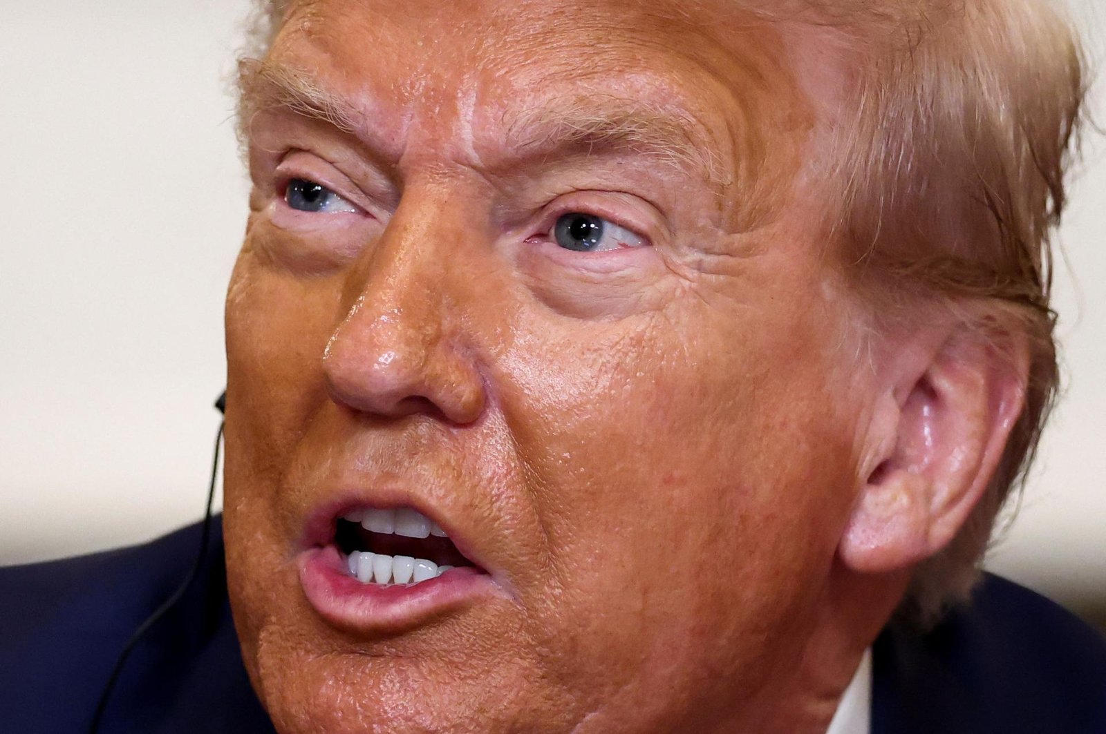 Hlavná úroková sadzba je vyššia minimálne o tri percentuálne body, tvrdí Trump a vyzýva na jej zníženie Hlavná úroková sadzba je vyššia minimálne o tri percentuálne body, tvrdí Trump a vyzýva na jej zníženie
