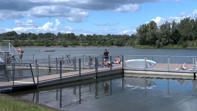 Ostrava se pyšní největším koupalištěm střední Evropy: Užijí si ho nároční plavci i malé děti