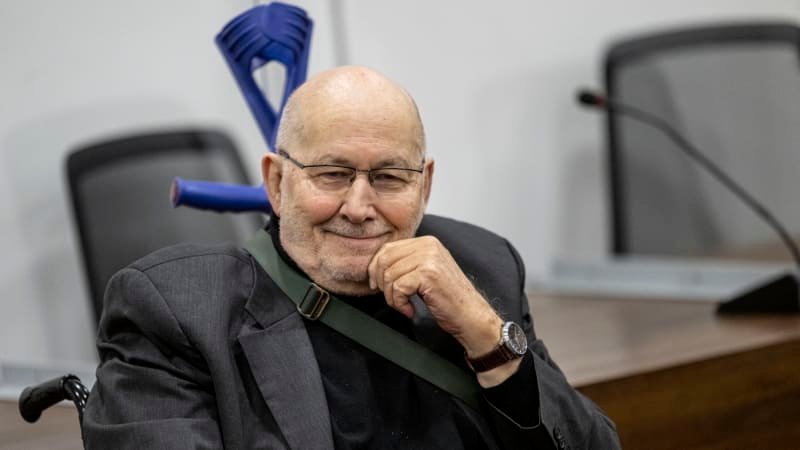 Zemřel jeden z nejznámějších popíračů holokaustu. Mahler spoluzakládal Frakci Rudé armády Zemřel jeden z nejznámějších popíračů holokaustu. Mahler spoluzakládal Frakci Rudé armády