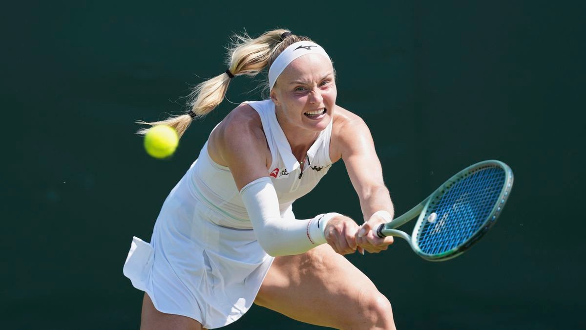 WTA Praha: Šramková sa v dvakrát prerušenom zápase natrápila s domácou tenistkou WTA Praha: Šramková sa v dvakrát prerušenom zápase natrápila s domácou tenistkou