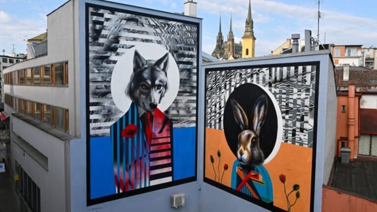 Obří nástěnné malby vlka a zajíce zdobí novobranskou ulici v brně. co mají symbolizovat?