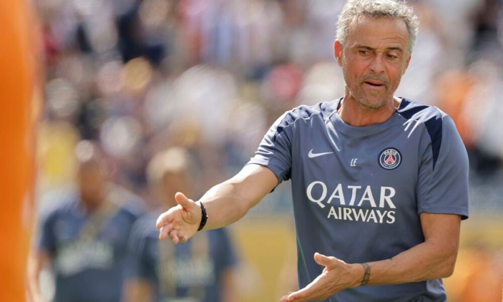 Luis Enrique si poriadne zavaril. Za útok na hráča Chelsea mu hrozí vysoký trest