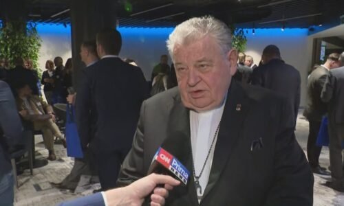 Kardinál Duka prosil na mši Slováky za odpuštění. Češi je podle něj poučují o demokracii