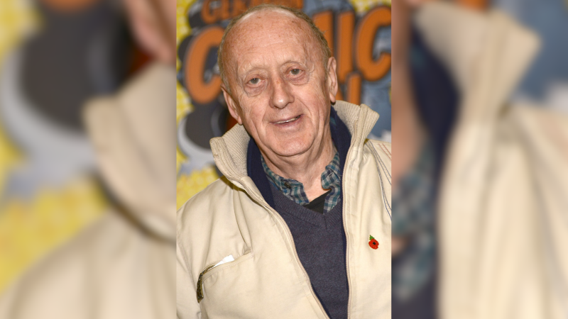 Fanoušci Hvězdných válek smutní: Zemřel herec Colley, nakazil se covidem a podlehl zápalu plic Fanoušci Hvězdných válek smutní: Zemřel herec Colley, nakazil se covidem a podlehl zápalu plic