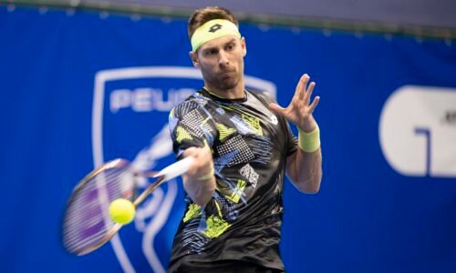 ATP Kitzbühel: Cenný skalp pre Norberta Gombosa. Kvalifikant zdolal v 1. kole favorita