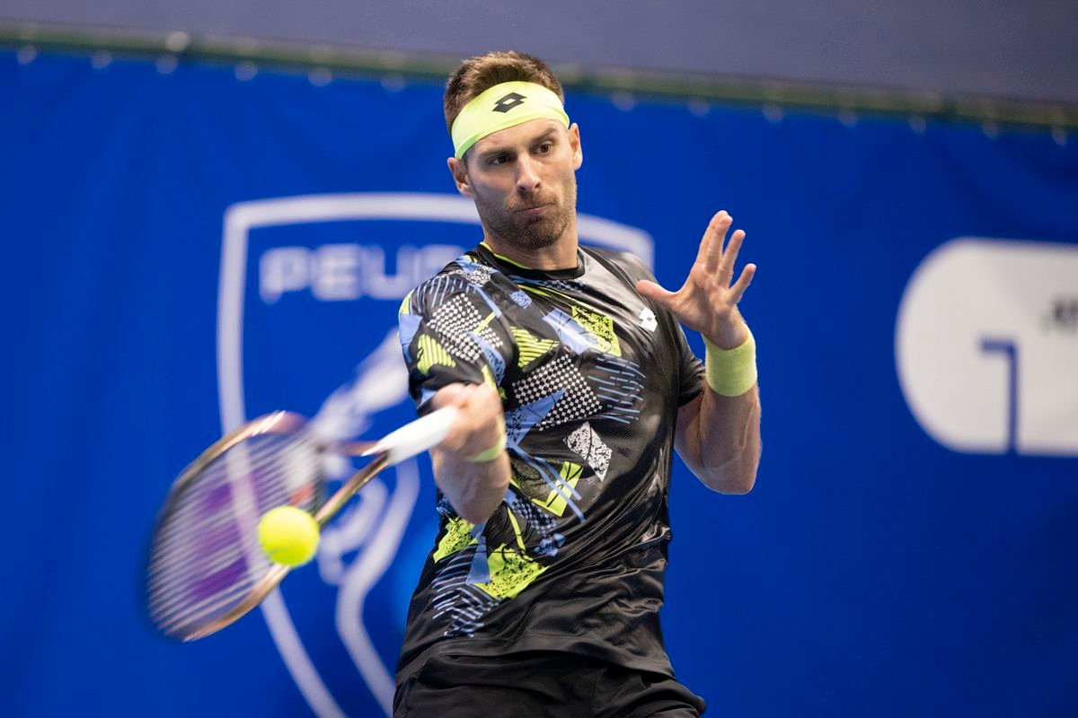 ATP Kitzbühel: Cenný skalp pre Norberta Gombosa. Kvalifikant zdolal v 1. kole favorita ATP Kitzbühel: Cenný skalp pre Norberta Gombosa. Kvalifikant zdolal v 1. kole favorita