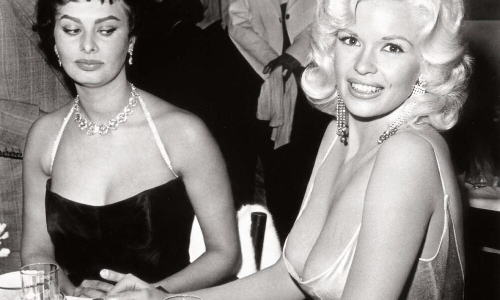 The 15 Best Braless Moments in History
