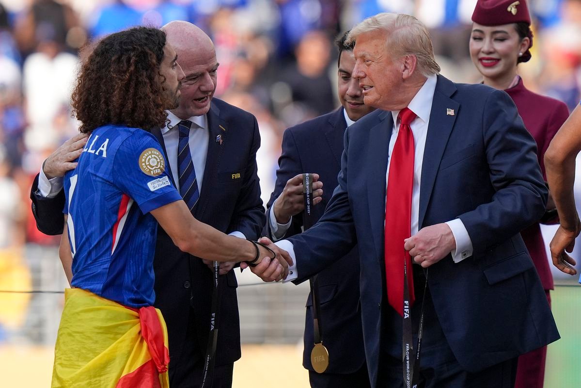 V prítomnosti Trumpa bol nervózny. Cucurella sa bál, že ho zastrelí snajper