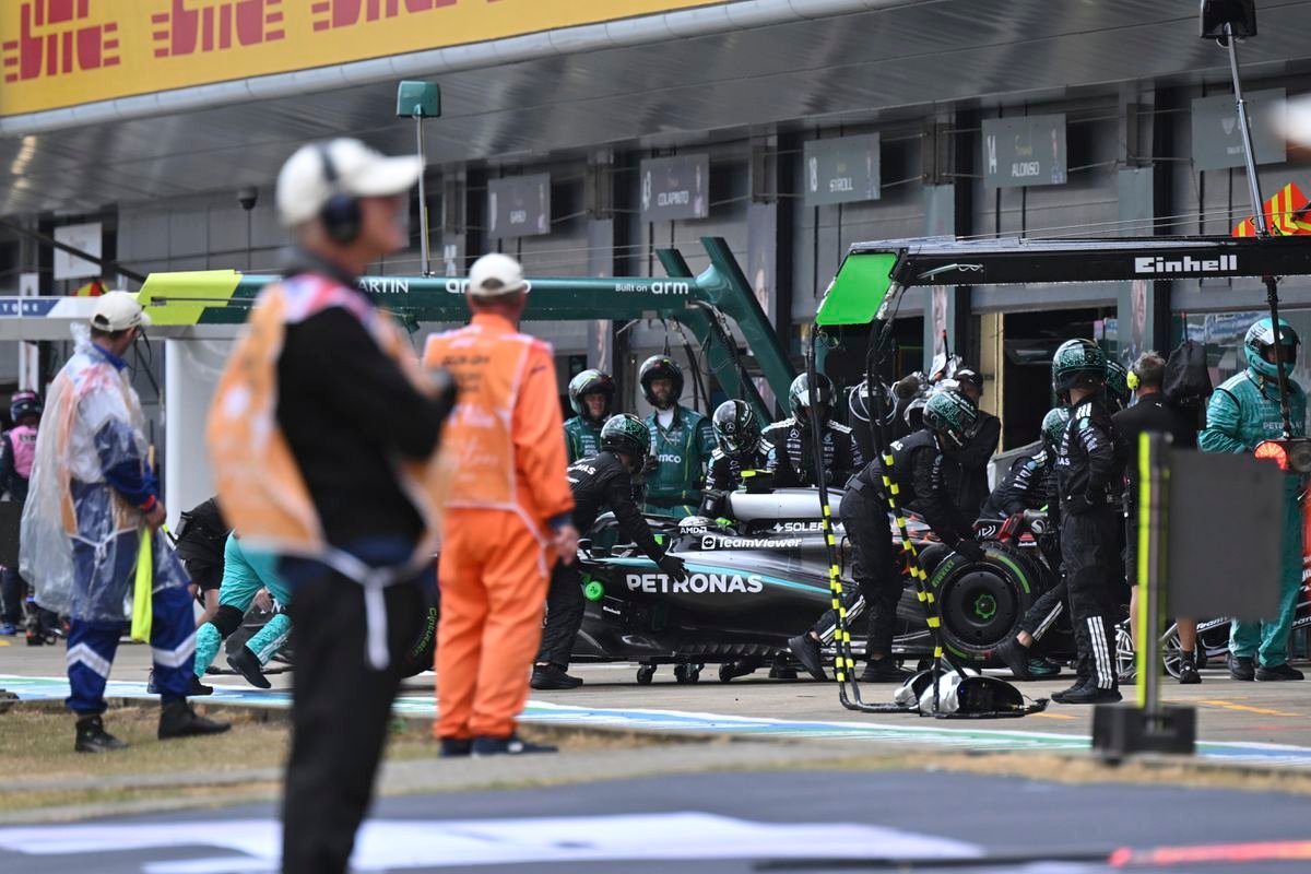 Toto Wolff: Katastrofálne zlá stratégia. Preteky boli pohromou
