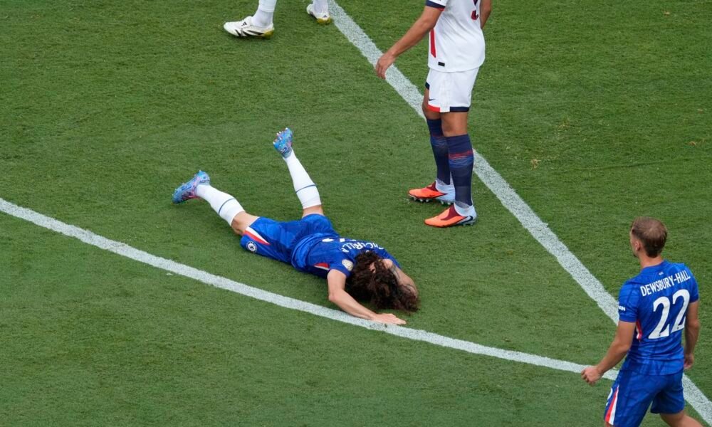 VIDEO Emócie horeli už pred záverečným hvizdom. Frustrovaný hráč PSG ukázal svoju temnú stránku
