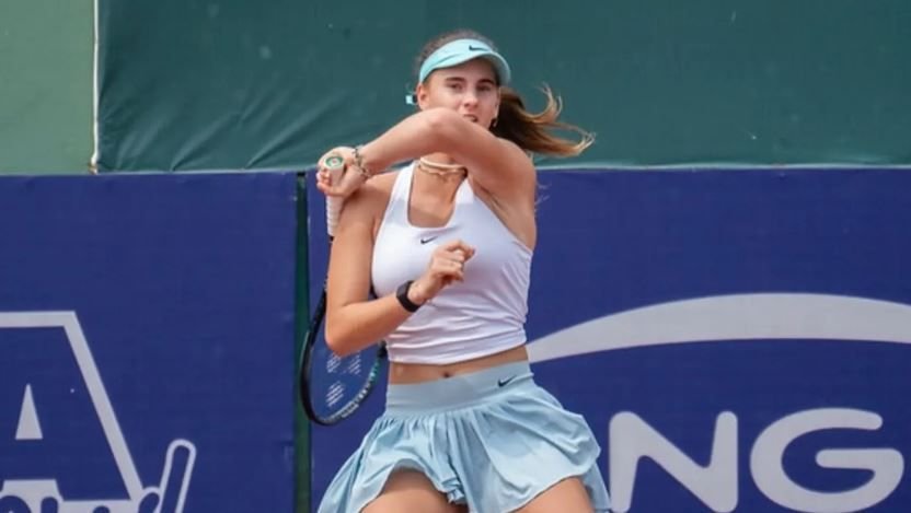 Wimbledon: Slovenský súboj vo štvrťfinále neuvidíme. Šupová postúpiť zvládla, Pohánková nie Wimbledon: Slovenský súboj vo štvrťfinále neuvidíme. Šupová postúpiť zvládla, Pohánková nie