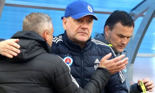 Slovan blízko k posile na kritický post. Máme tam problém, priznal tréner
