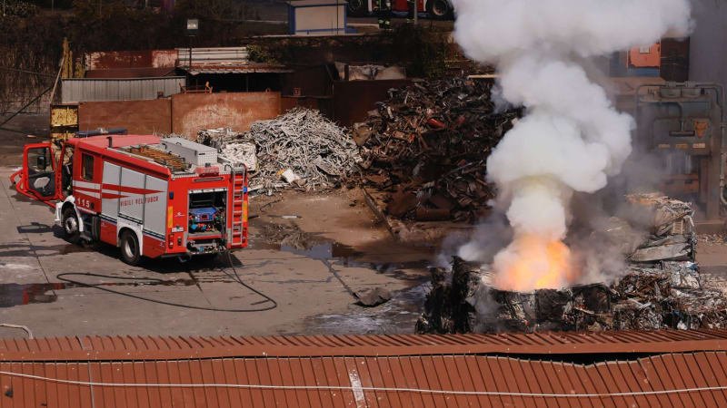 Exploze benzinky otřásla Římem, ukazují záběry. Na místě je přes 20 zraněných Exploze benzinky otřásla Římem, ukazují záběry. Na místě je přes 20 zraněných