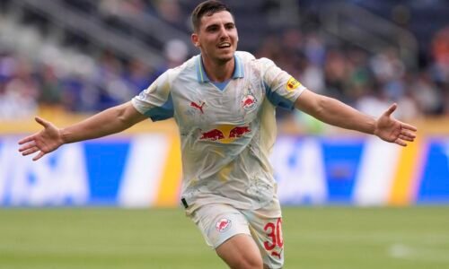 Ajax posilňuje káder. Holandský veľkoklub získal zo Salzburgu perspektívneho stredopoliara Ajax posilňuje káder. Holandský veľkoklub získal zo Salzburgu perspektívneho stredopoliara