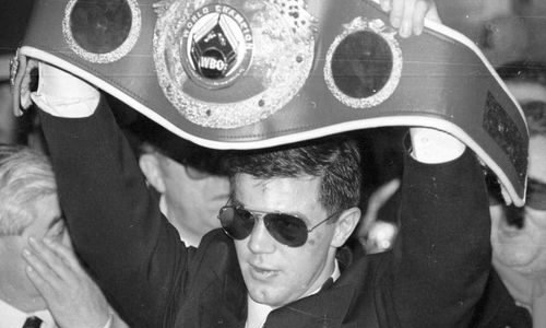 Zdolal mnohých súperov, no rakovinu nie. Zomrel legendárny boxerský šampión