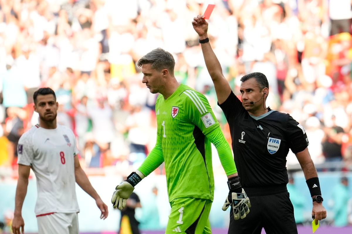 Koniec brankárskej legendy! Na Eure proti Slovensku sedel na lavičke, no stal sa rekordérom