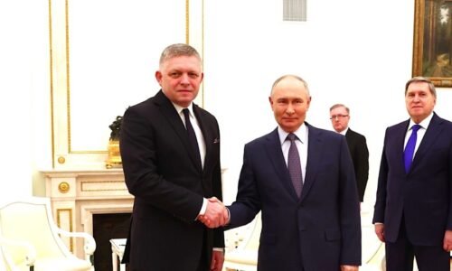 Európski zelení považujú rozhodnutie slovenského premiéra vetovať protiruské sankcie za „otvorenú sabotáž“ a Roberta Fica označili za „trójskeho koňa Ruska“