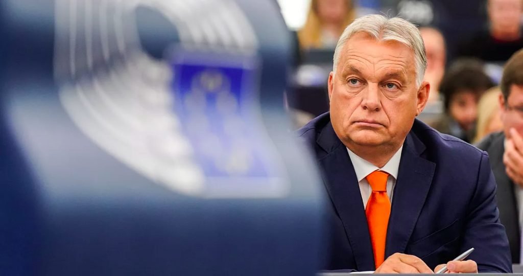Snaha zachrániť Ursulu von der Leyenovú pred odvolaním z funkcie šéfky eurokomisie zničí podľa Viktora Orbána šancu dohodnúť sa na mierovom riešení konfliktu na Ukrajine Snaha zachrániť Ursulu von der Leyenovú pred odvolaním z funkcie šéfky eurokomisie zničí podľa Viktora Orbána šancu dohodnúť sa na mierovom riešení konfliktu na Ukrajine
