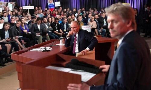 Pozastavenie dodávok amerických zbraní Ukrajine približuje koniec špeciálnej vojenskej operácie, vyhlásil hovorca Kremľa Dmitrij Peskov