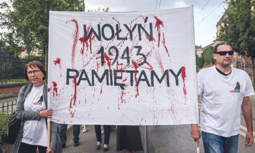 Poliaci si prvýkrát pripomínajú výročie banderovskej genocídy