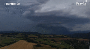 Takúto supercelu zachytili na horehroní. pozrite si, ako to celé vyzeralo