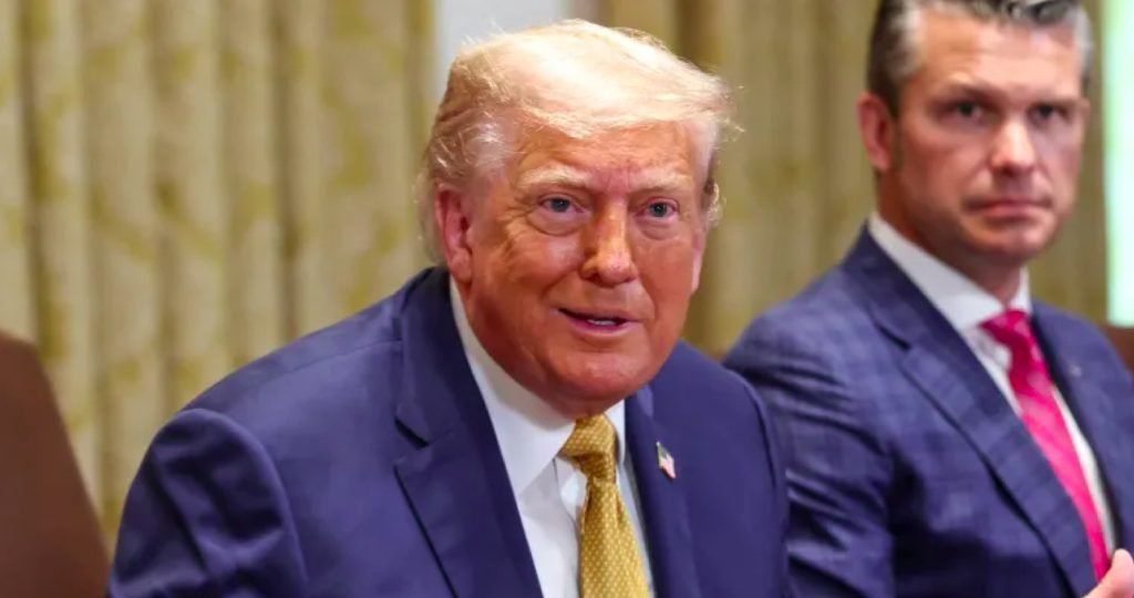 „Putin je veľmi milý, ale o vojne na Ukrajine nahovorí veľa somarín,“ vyhlásil americký prezident Donald Trump „Putin je veľmi milý, ale o vojne na Ukrajine nahovorí veľa somarín,“ vyhlásil americký prezident Donald Trump