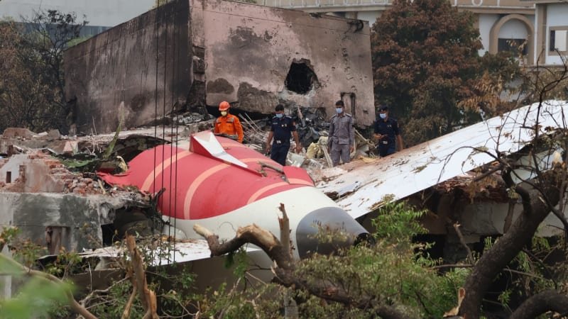 Stojí za stovkami mrtvých vadná toaleta? Expert přišel s novou teorií zkázy letu Air India Stojí za stovkami mrtvých vadná toaleta? Expert přišel s novou teorií zkázy letu Air India