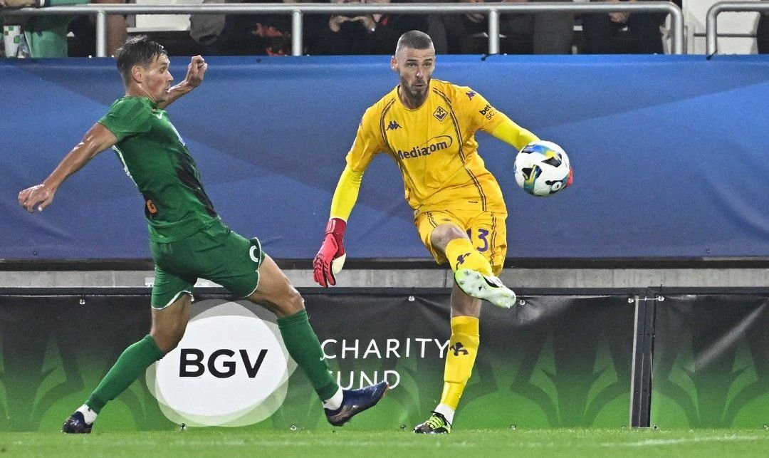 VIDEO De Gea a rozhovor? Vyzeralo to, že áno, ale… Kotol Fiorentiny v Prešove zaujal aj aktérov