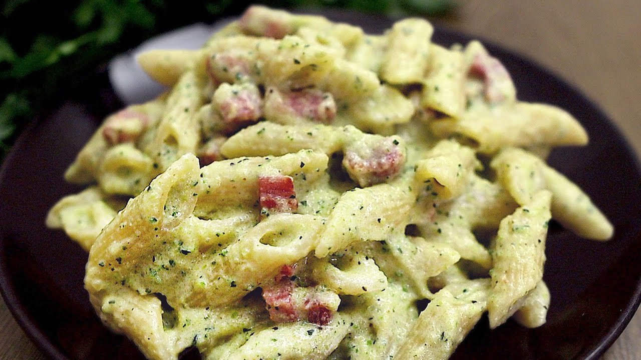 Perfekte Pasta in 15 Minuten: Zucchini und Speck!