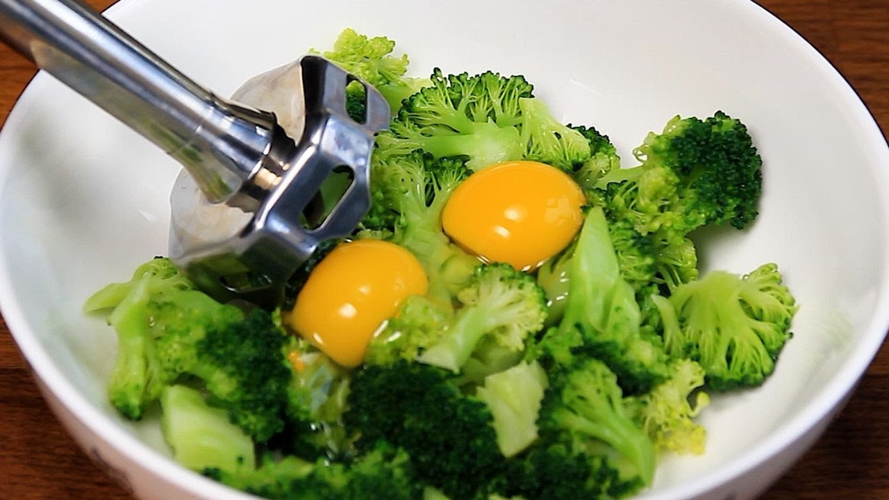 Broccoli with 2 eggs! I’ve been making this broccoli dish all weekend. Delicious!