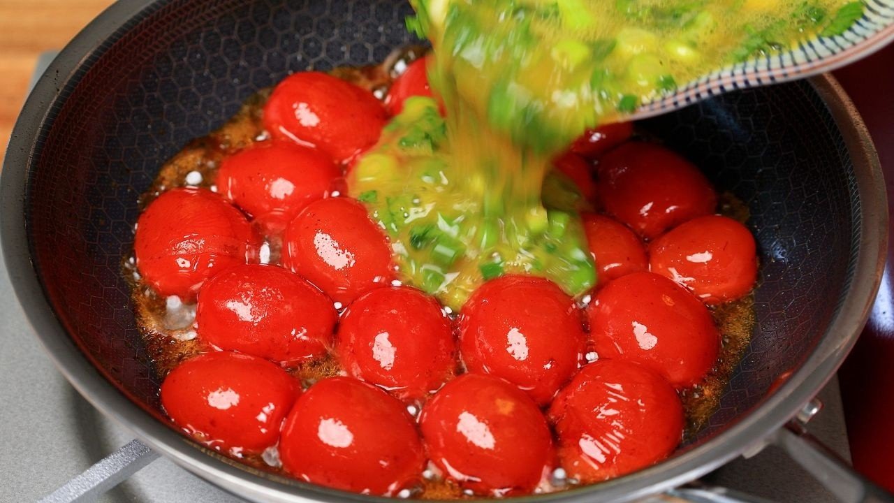 It’s so easy and delicious! Quick breakfast in few minutes. Simple and delicious