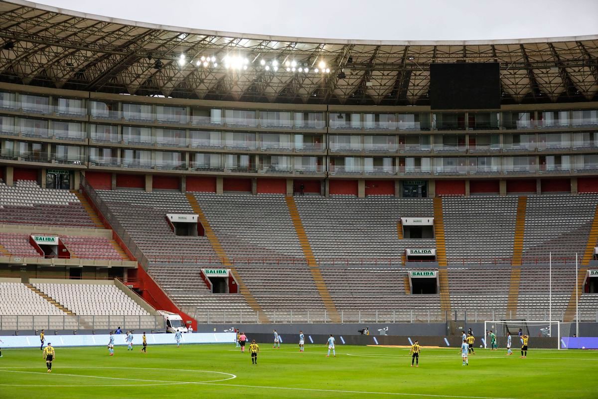 Jedna z najväčších tragédií v dejinách futbalu. Sviatok sa zmenil na horor, vyžiadal si stovky obetí